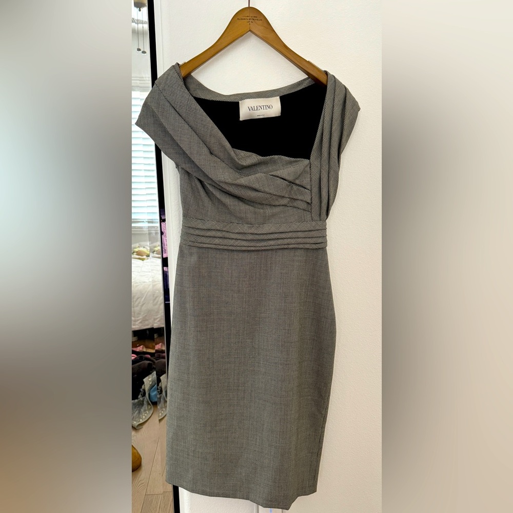 Vintage Valentino midi hounstooth dress
